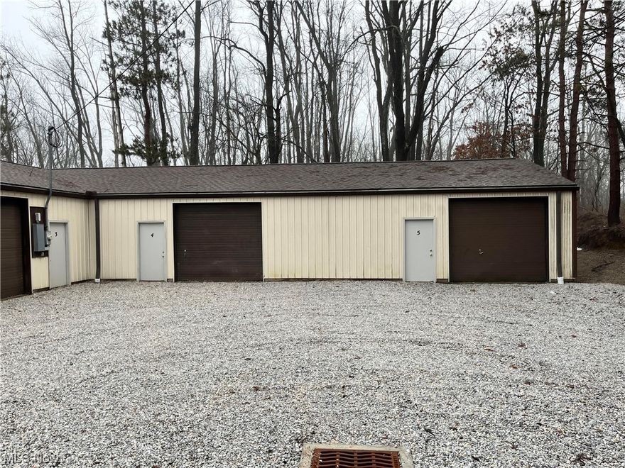 Great 30' x 35' storage/garage unit at affordable price for people that need extra storage. Only has electric to the unit. Conveniently located off Cleveland Road.