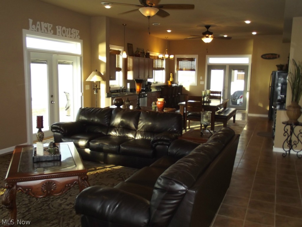 Connecticut Western Reserve - Residential