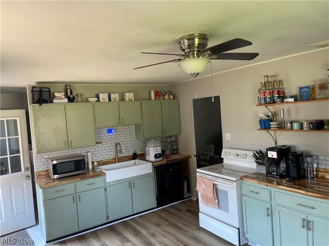 Tiny photo for 439 Rosewood Court, Ontario, OH 44906 (MLS # 5255423)