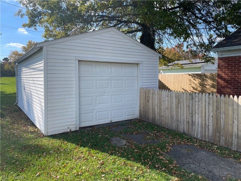 Tiny photo for 439 Rosewood Court, Ontario, OH 44906 (MLS # 5255423)