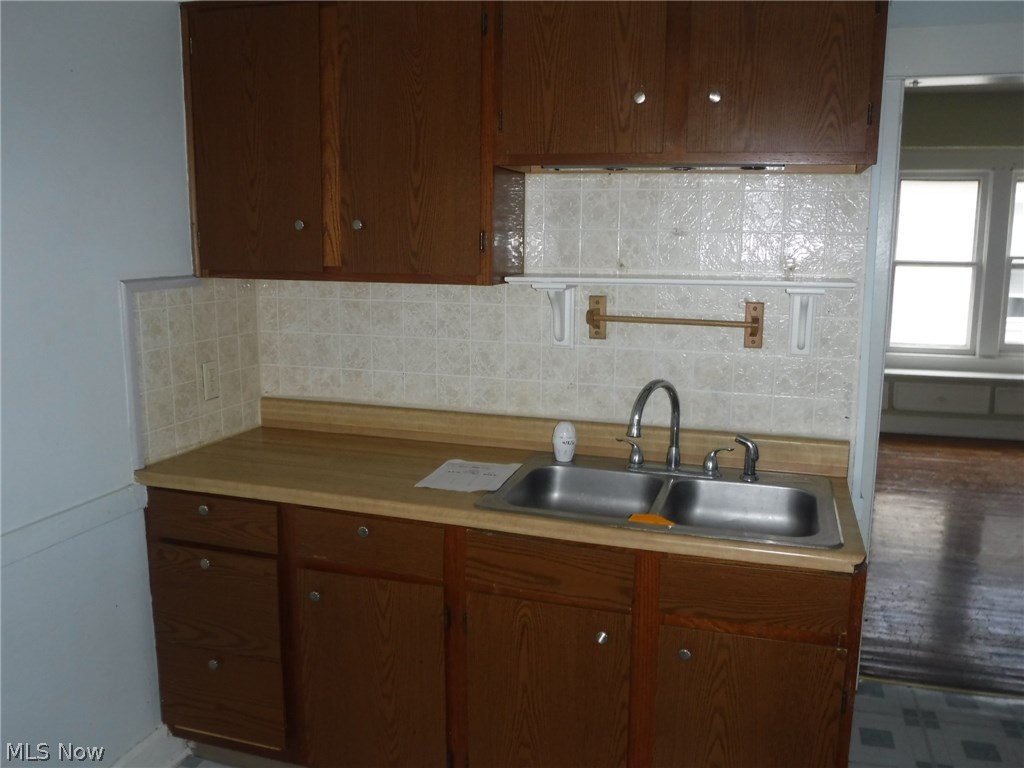 H G Renker & J Kronenberger Su - Residential Income