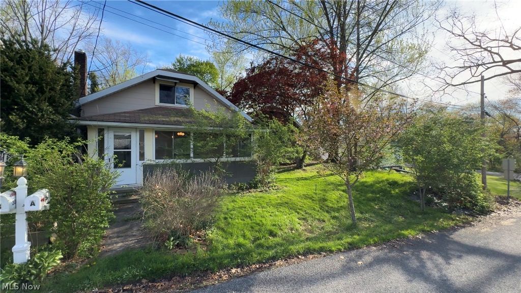 Photo of 206 Olivet Avenue, Akron, OH 44319 (MLS # 5203414)