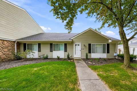 Condo For Sale - 2033 Carlile Drive<br/> Uniontown, OH 44685