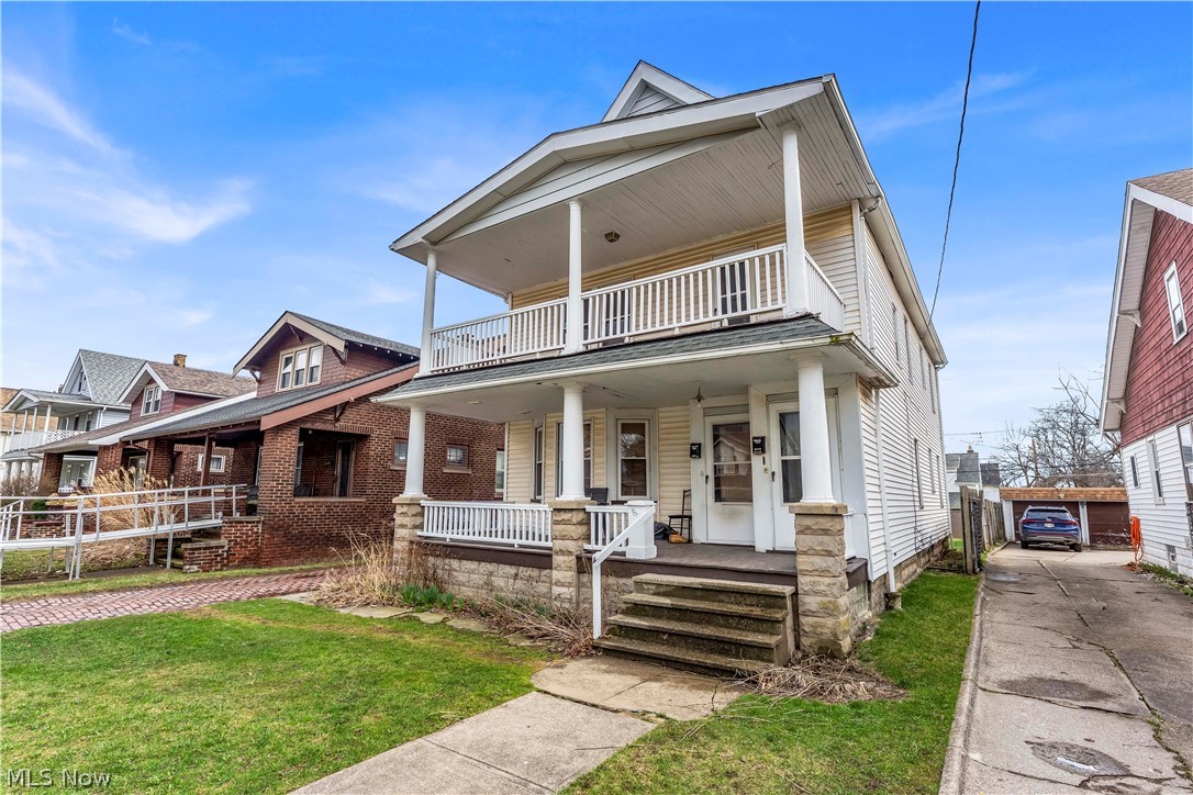 9002 Rosewood Avenue 2/UP