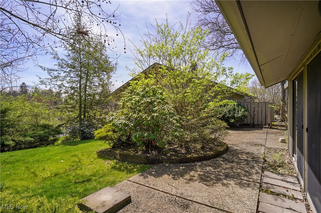 441 Knollwood Drive #13, Aurora, Ohio image 13