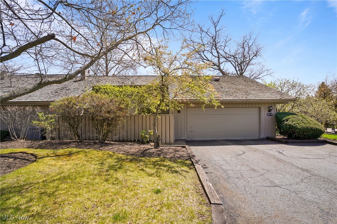441 Knollwood Drive #13, Aurora, Ohio image 1