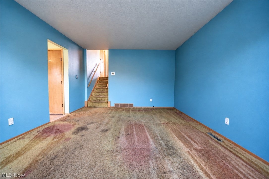 6498 Edgehurst Drive