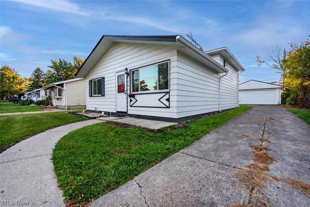 6498 Edgehurst Drive