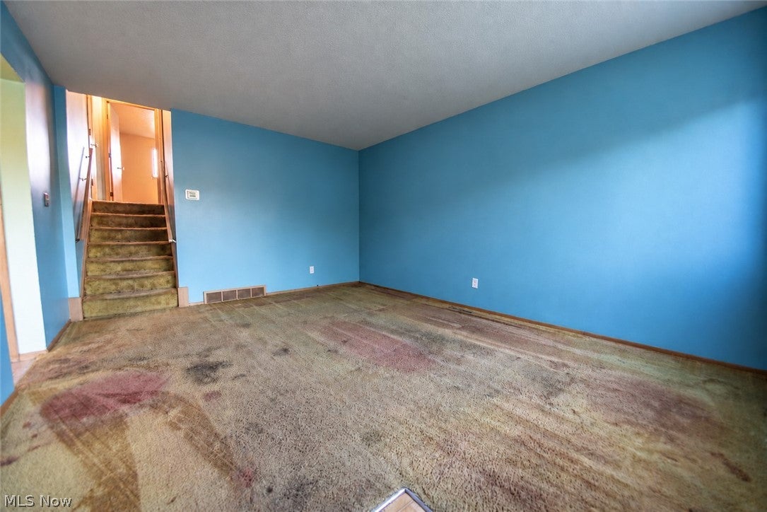 6498 Edgehurst Drive