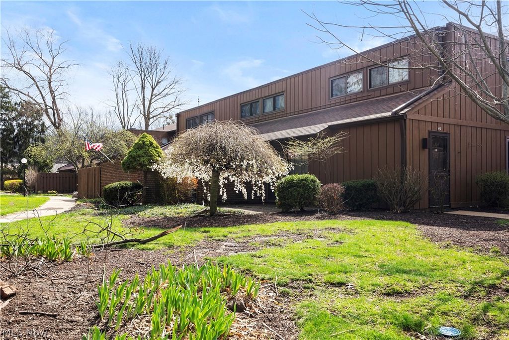 Photo of 33803 Electric Boulevard #g20, Avon Lake, OH 44012 (MLS # 5198883)