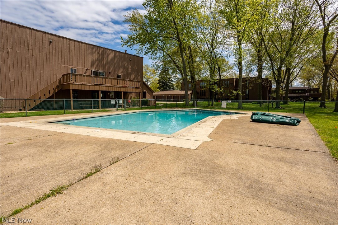 Smugglers Cove Condo - Residential