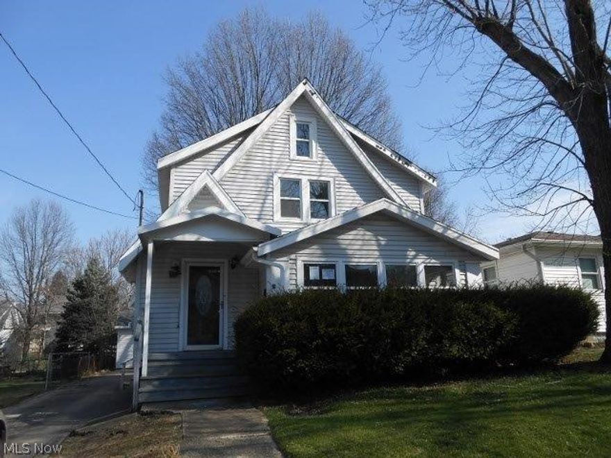 Case #412-562379:. HUD Homes are sold AS-IS. Ask agent for details and instructions to place a bid. This 3 bedroom 2 bath colonial is a diamond in the ruff. Most of the work was started just needs to be finished. You can decorate it they way you want. The living room has a fireplace for those cold winter nights. Enjoy dinner in the spacious dining room. Walk upstairs to bedrooms. There is a bathroom in the basement. Come out and see this one before it is gone.