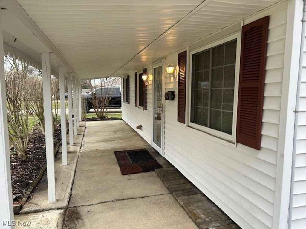 Photo of 121 Larchwood Drive, Painesville Township, OH 44077 (MLS # 5178787)