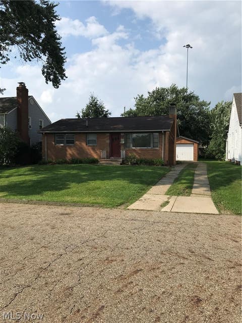 Photo of 1017 Milford Street NE, Canton, OH 44714 (MLS # 5239416)