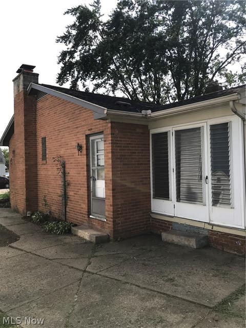 Tiny photo for 1017 Milford Street NE, Canton, OH 44714 (MLS # 5239416)