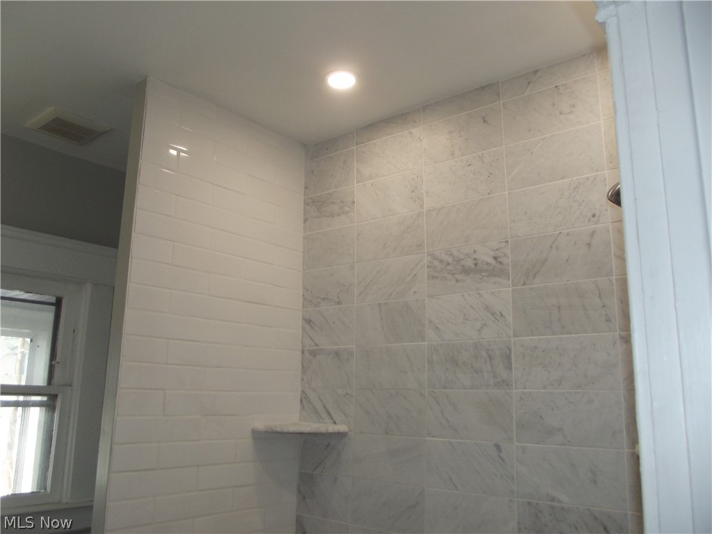 Coventry Mayfield - Residential Lease