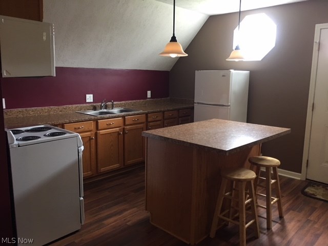 Fox Chase Estate - Residential