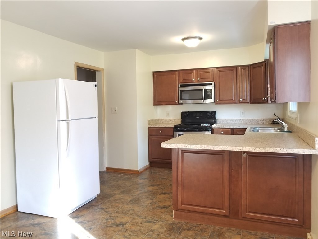 Silver Lake Highlands - Residential Lease