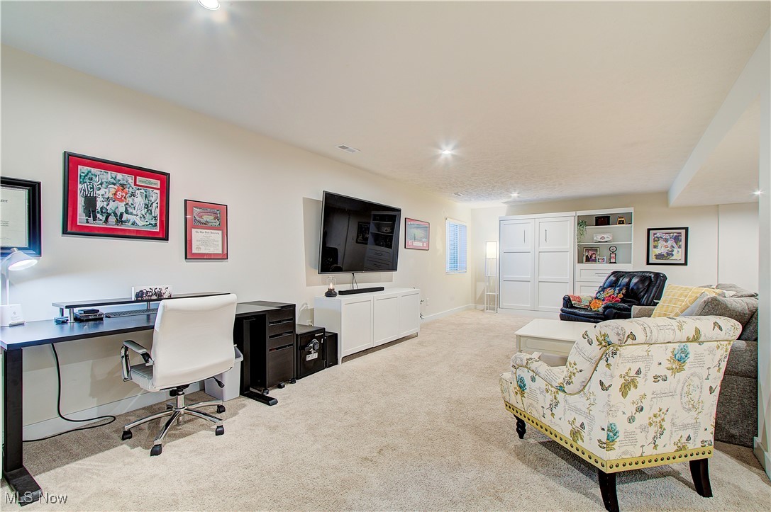 1572 Gate House Street, Canton, Ohio image 45