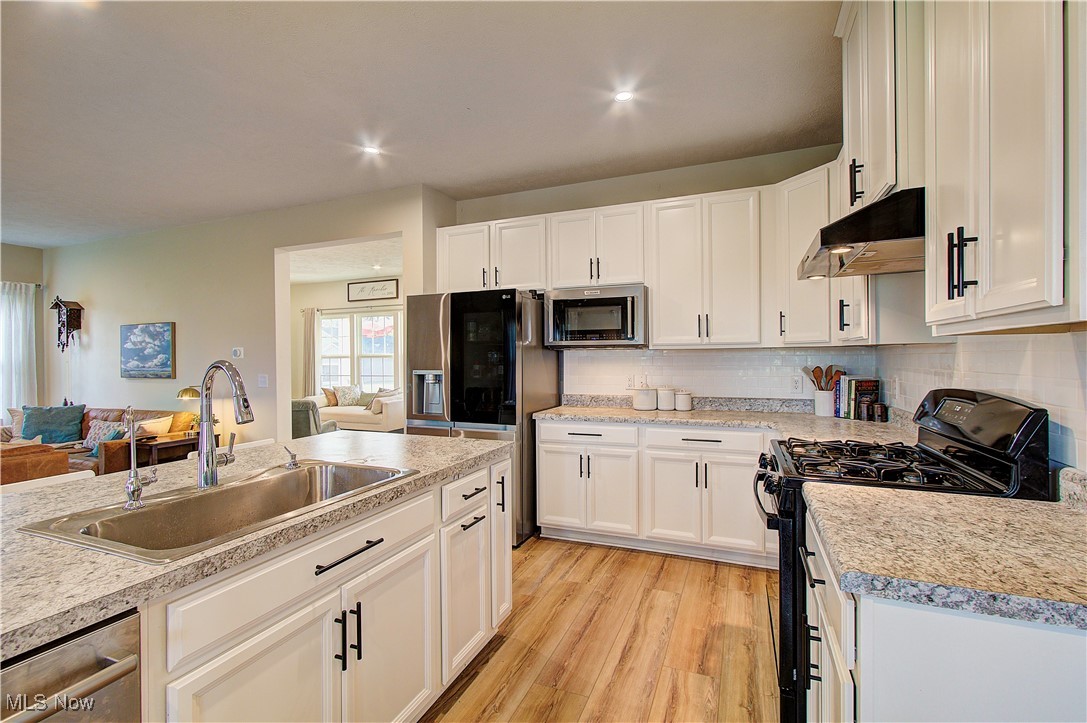 1572 Gate House Street, Canton, Ohio image 22