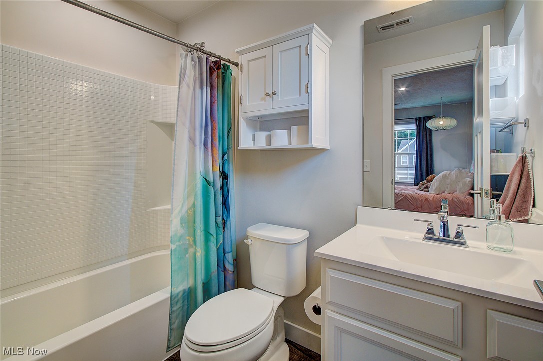 1572 Gate House Street, Canton, Ohio image 42