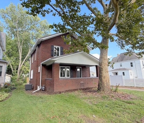 Tiny photo for 909 N Walnut Street, Dover, OH 44622 (MLS # 5240643)