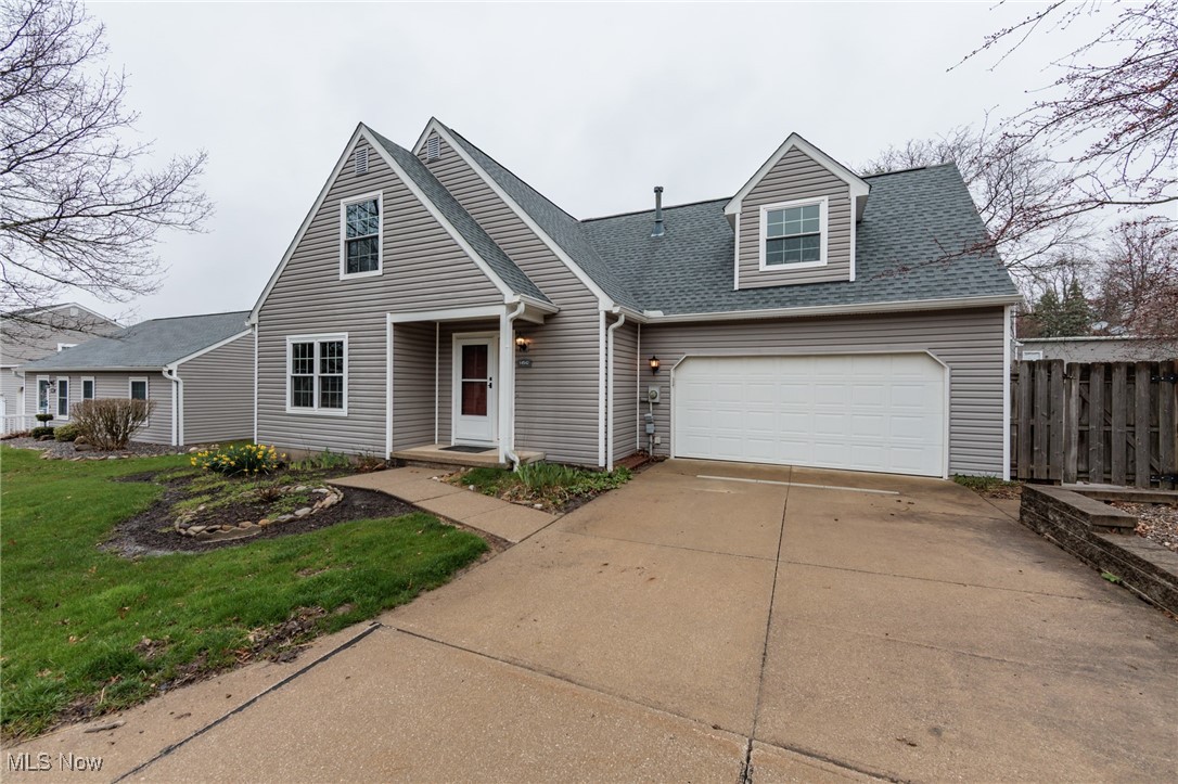 14542 Cross Creek Lane, North Royalton, Ohio image 2