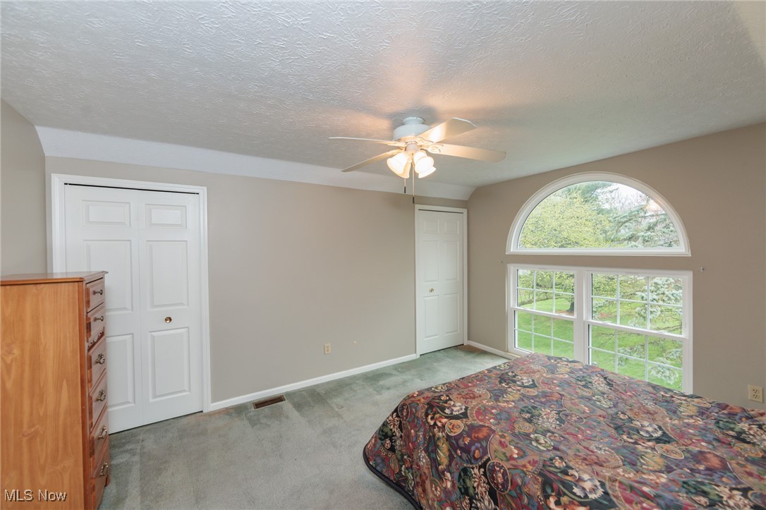 14542 Cross Creek Lane, North Royalton, Ohio image 32