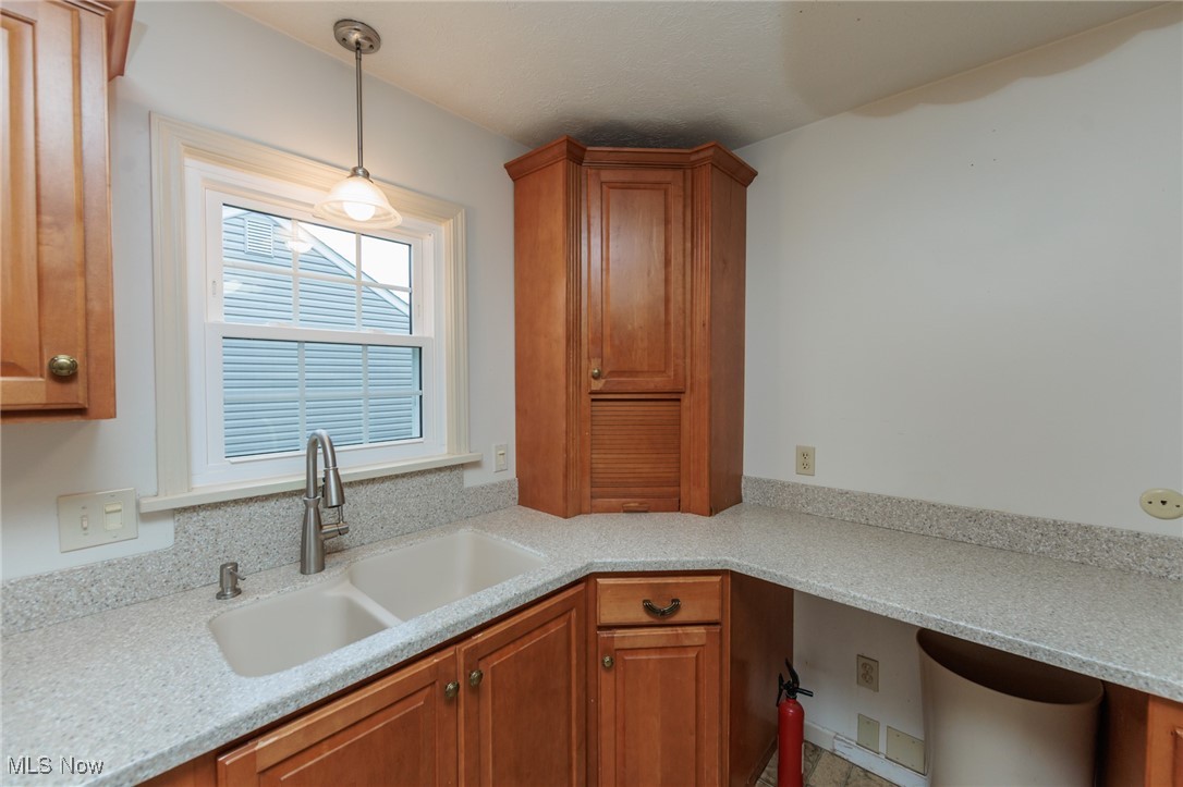 14542 Cross Creek Lane, North Royalton, Ohio image 17