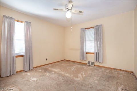 Tiny photo for 4093 E 175th Street, Cleveland, OH 44128 (MLS # 5253090)