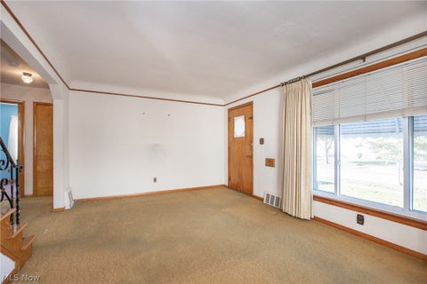 Tiny photo for 4093 E 175th Street, Cleveland, OH 44128 (MLS # 5253090)