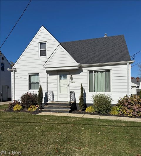 Photo of 30401 Mildred Drive, Willowick, OH 44095 (MLS # 5190294)