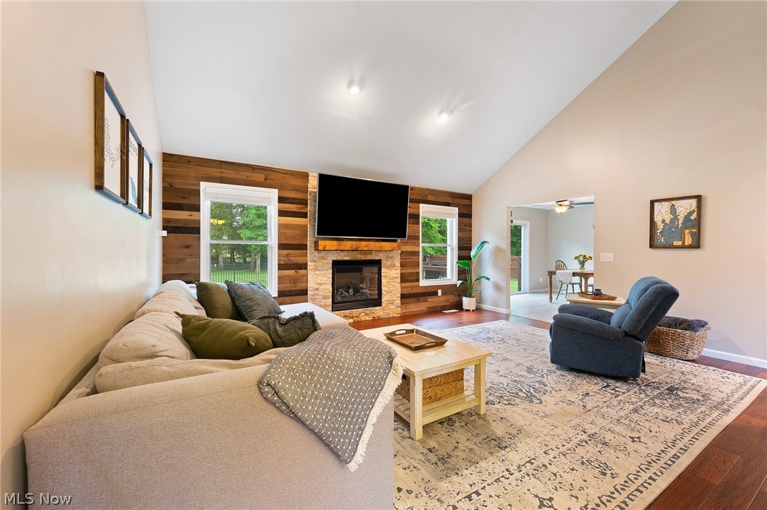 Woodridge Estates 01 - Residential