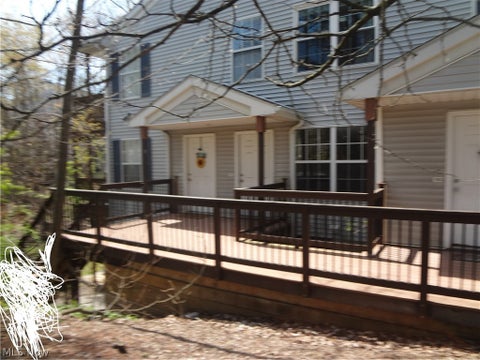 Condo For Rent - 1005 Stoney Run Trail<br/> Cuyahoga County, Broadview Heights, OH 44147