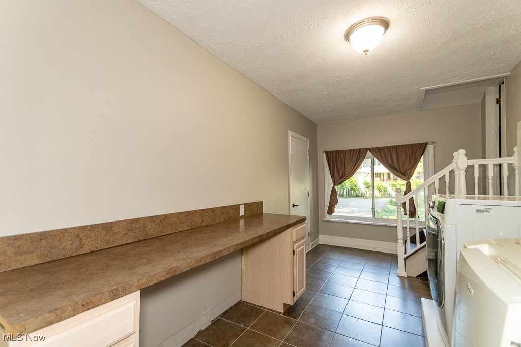8526 Hoyt Court, Mentor, Ohio image 40