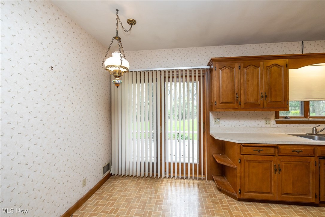 8282 Montello Road, Independence, Ohio image 12