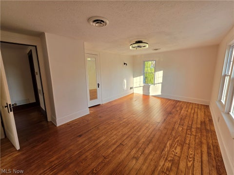 Tiny photo for 5117 N Lake Drive, Geneva on the Lake, OH 44041 (MLS # 5255617)