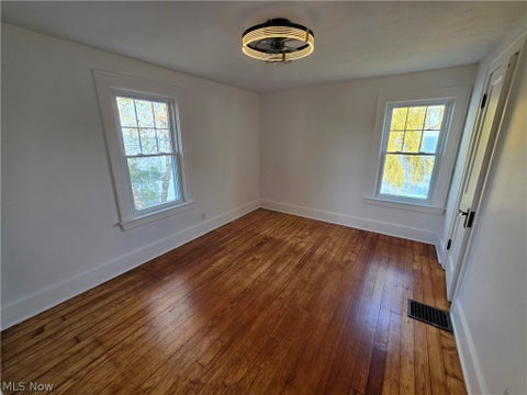 Tiny photo for 5117 N Lake Drive, Geneva on the Lake, OH 44041 (MLS # 5255617)