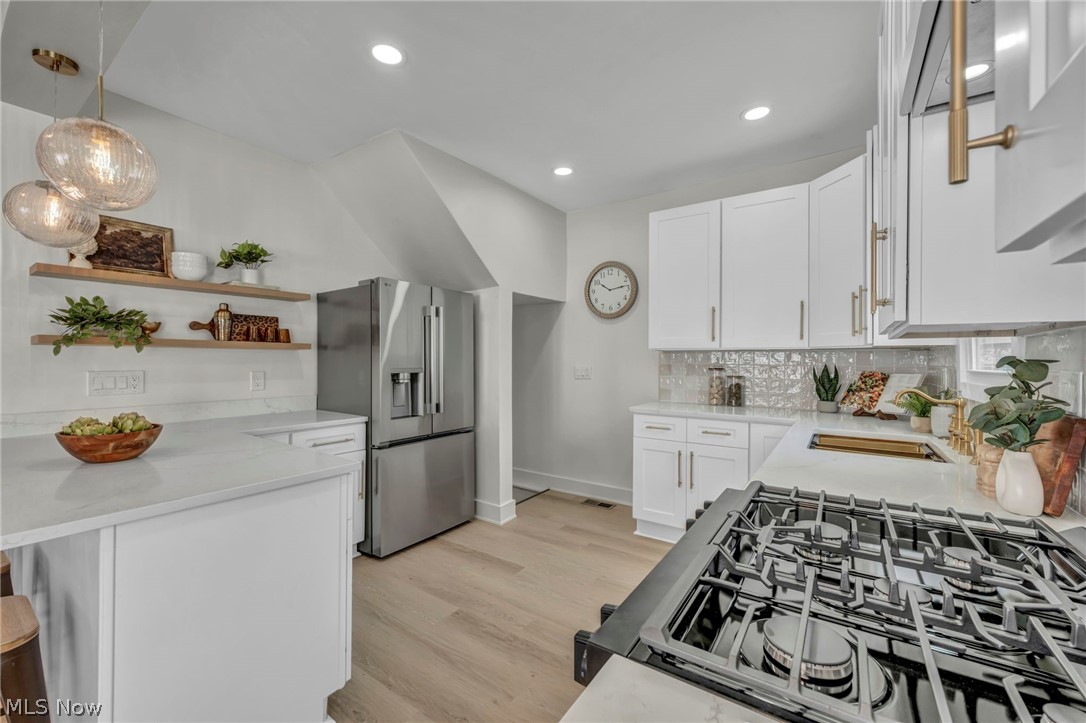 Lakewood Sub/J W Hanbys - Residential