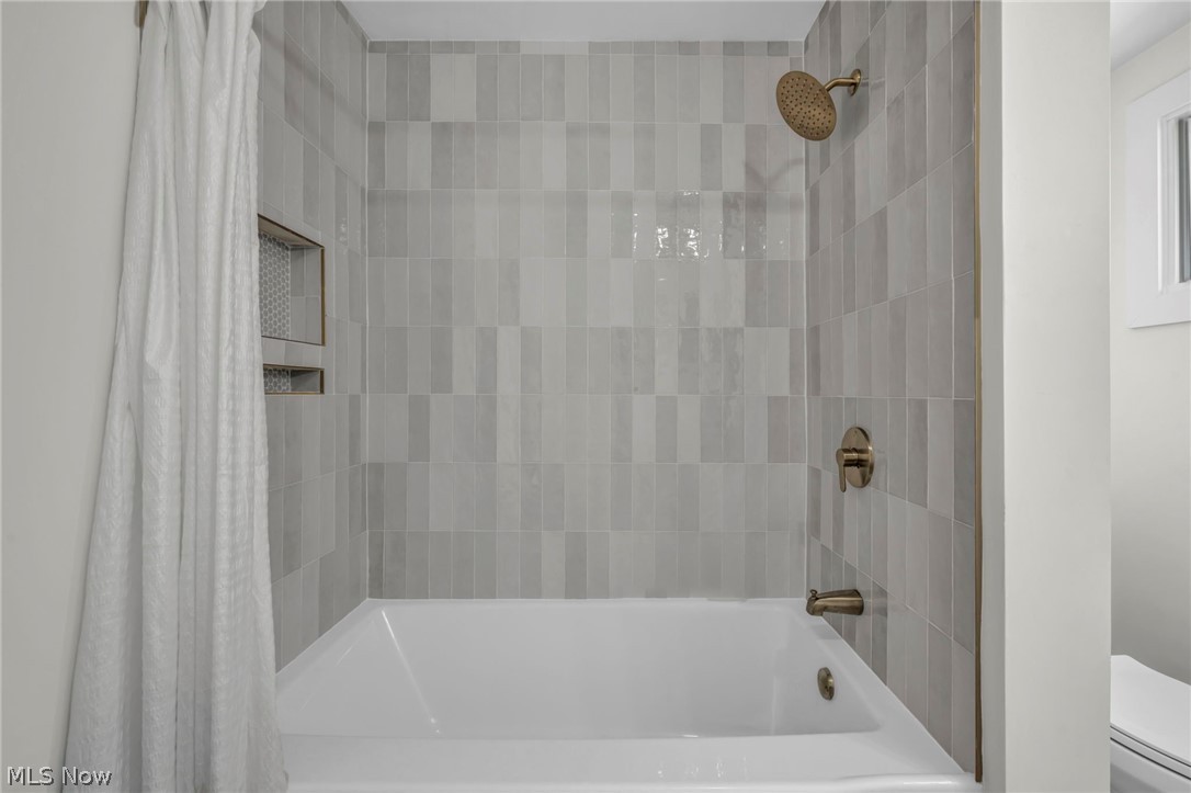 Lakewood Sub/J W Hanbys - Residential