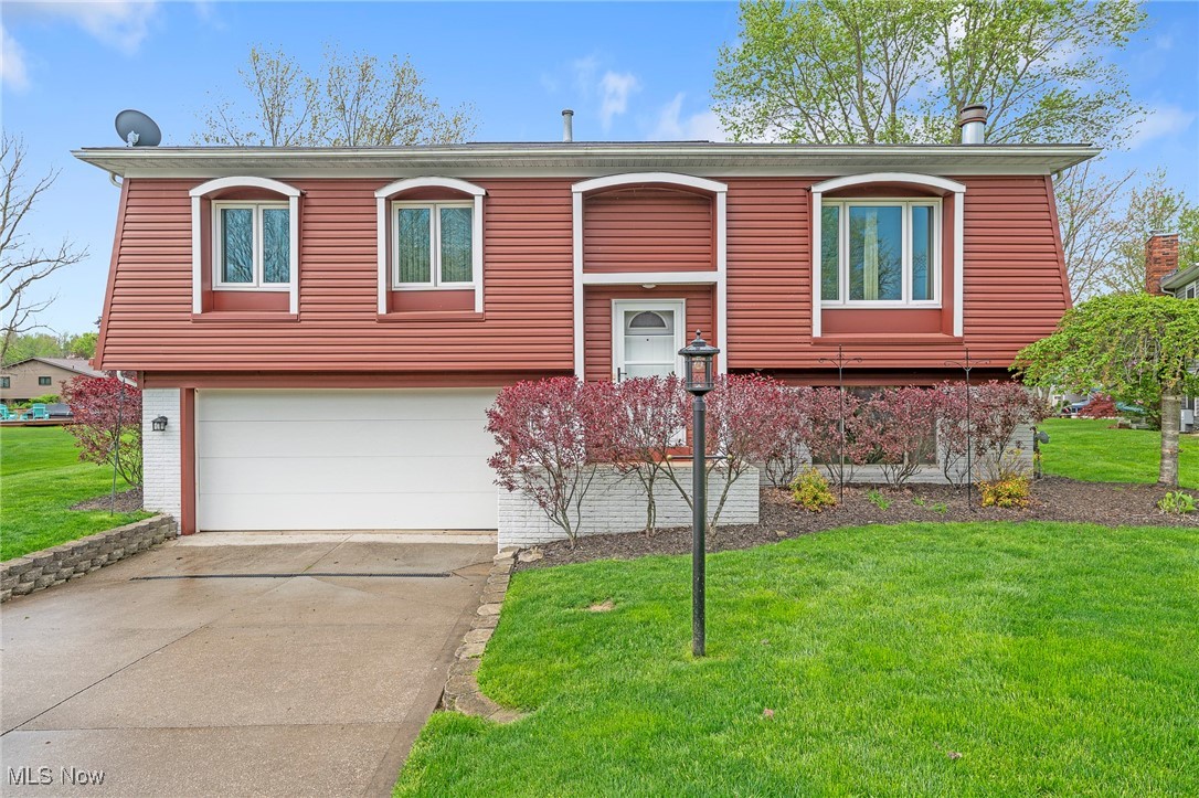 3628 Nautilus Trail, Aurora, Ohio image 1