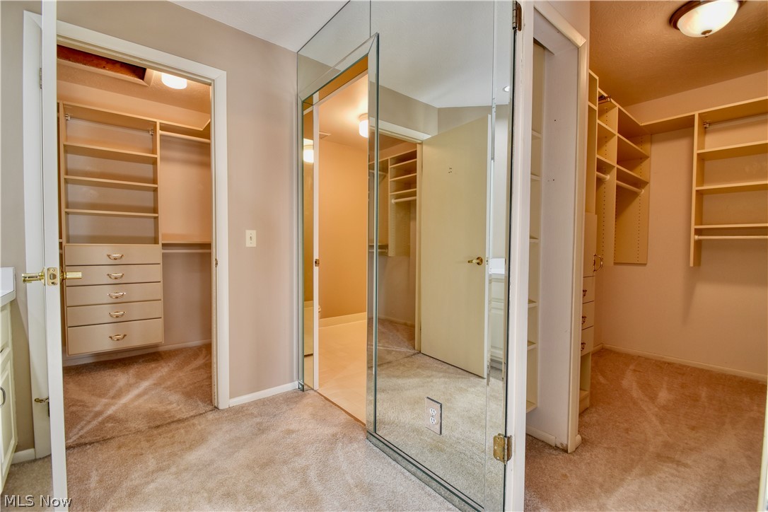 Woodhawk Condo - Residential