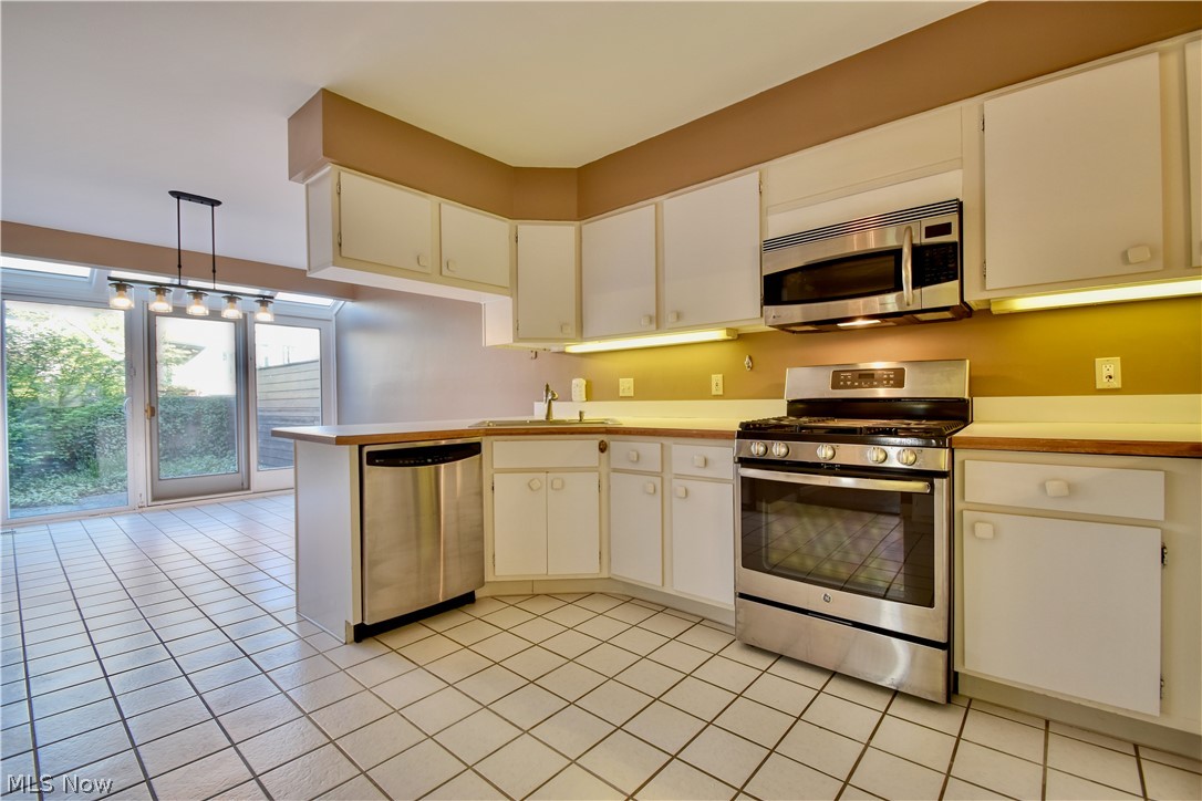 Woodhawk Condo - Residential