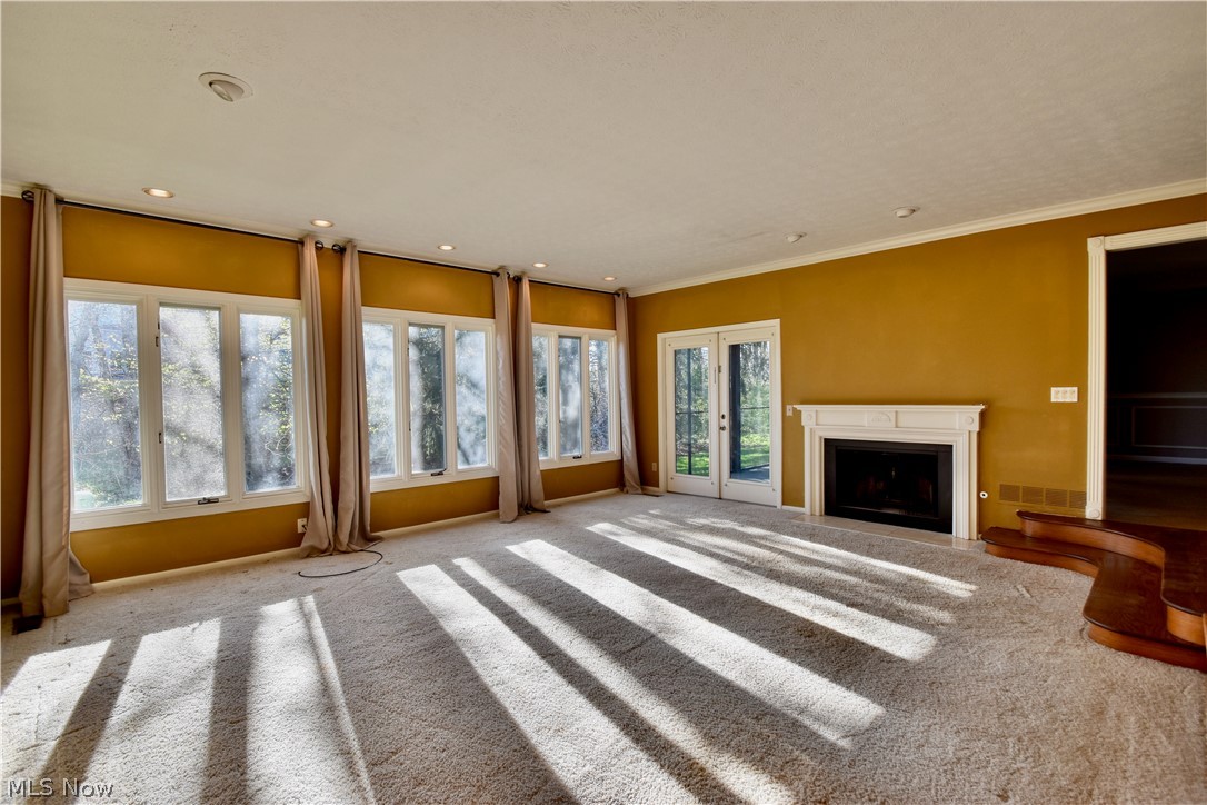 Woodhawk Condo - Residential