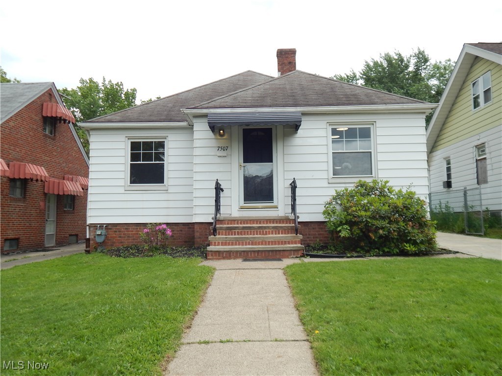 7507 Manhattan Avenue, Parma, Ohio image 1