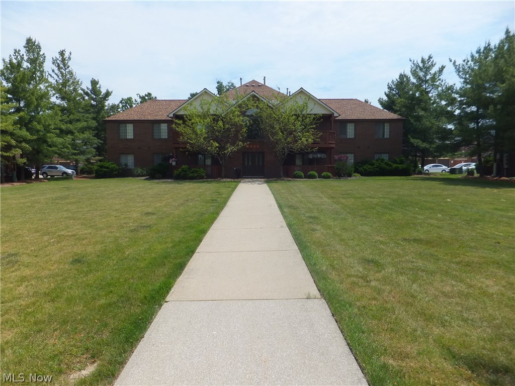 Courts/Country Lakes Condo - Residential