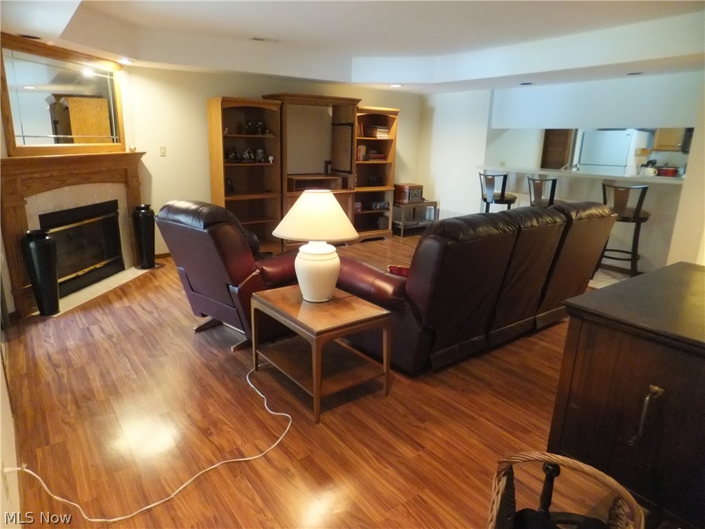 Courts/Country Lakes Condo - Residential