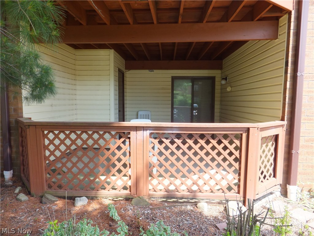 Courts/Country Lakes Condo - Residential