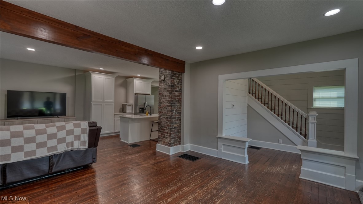 1001 Clark Street, Cambridge, Ohio image 7