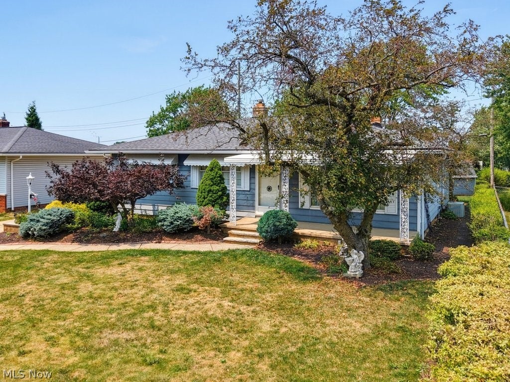 759 E Meadowlawn Boulevard